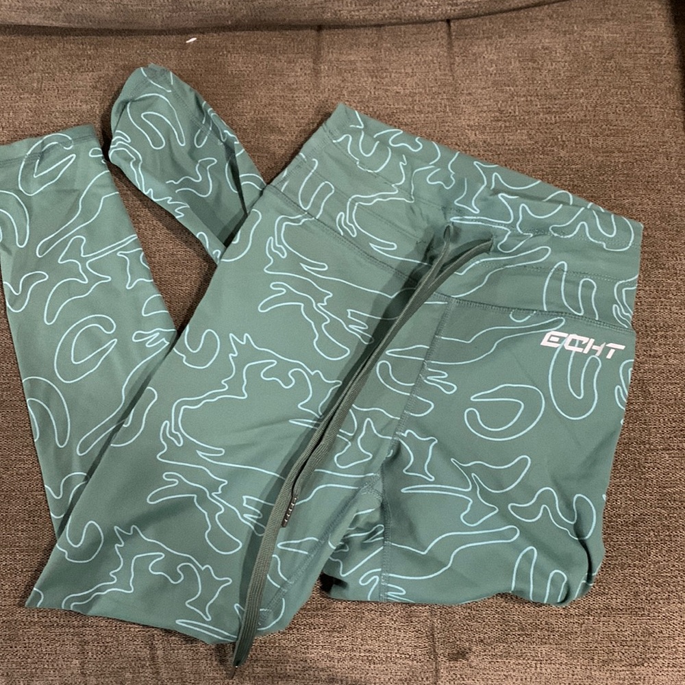NWOT Echt Leggings